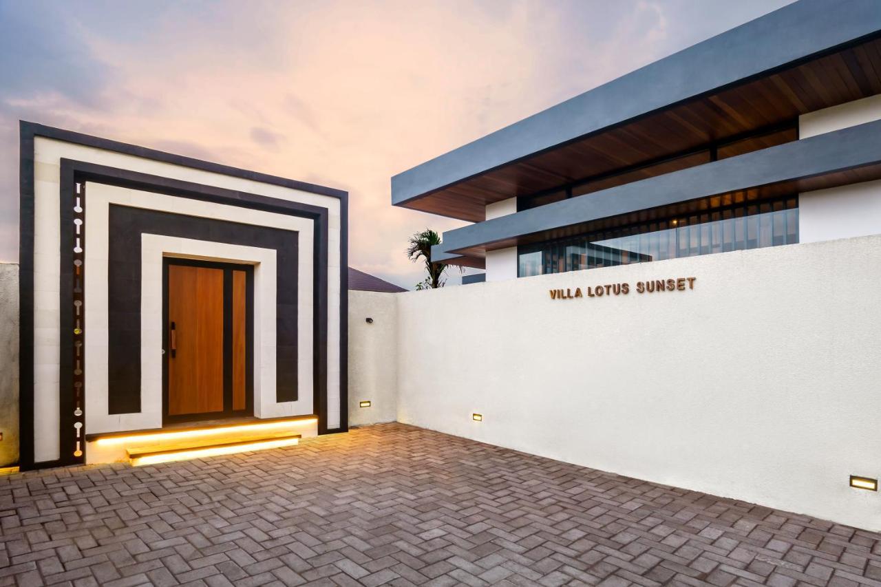 Villa Lotus Sunset By Balisuperhost Убуд Екстер'єр фото